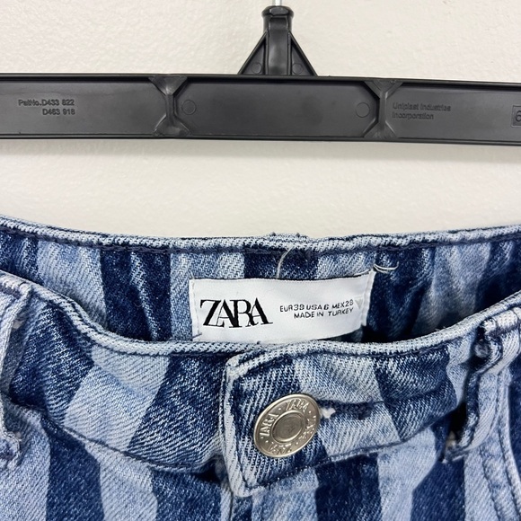 Zara Blue Striped Jean Shorts - Picture 3 of 3
